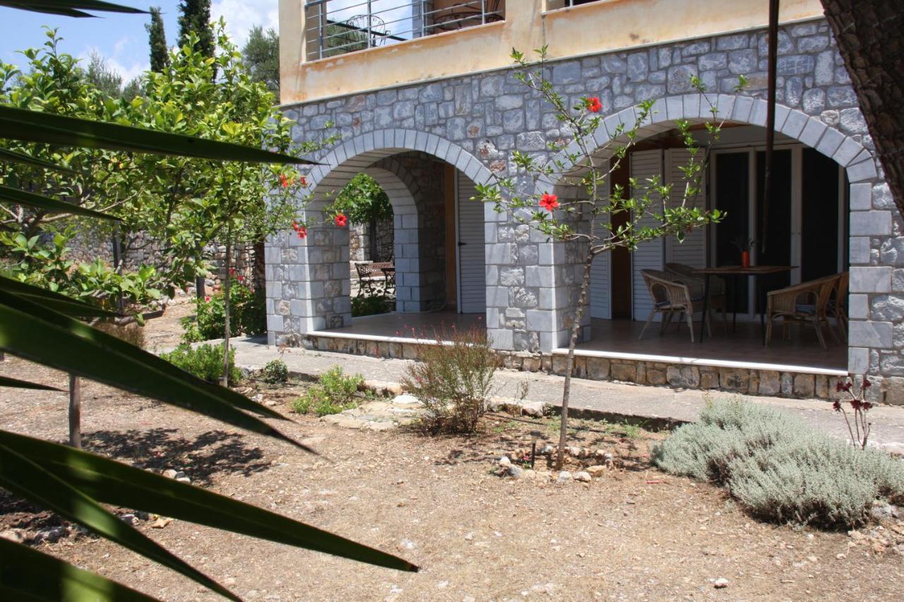 Villa Sea And Mountain View Kalamata Exterior foto