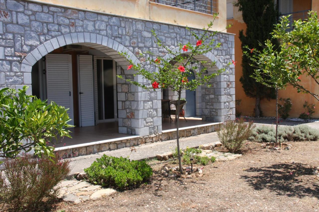 Villa Sea And Mountain View Kalamata Exterior foto