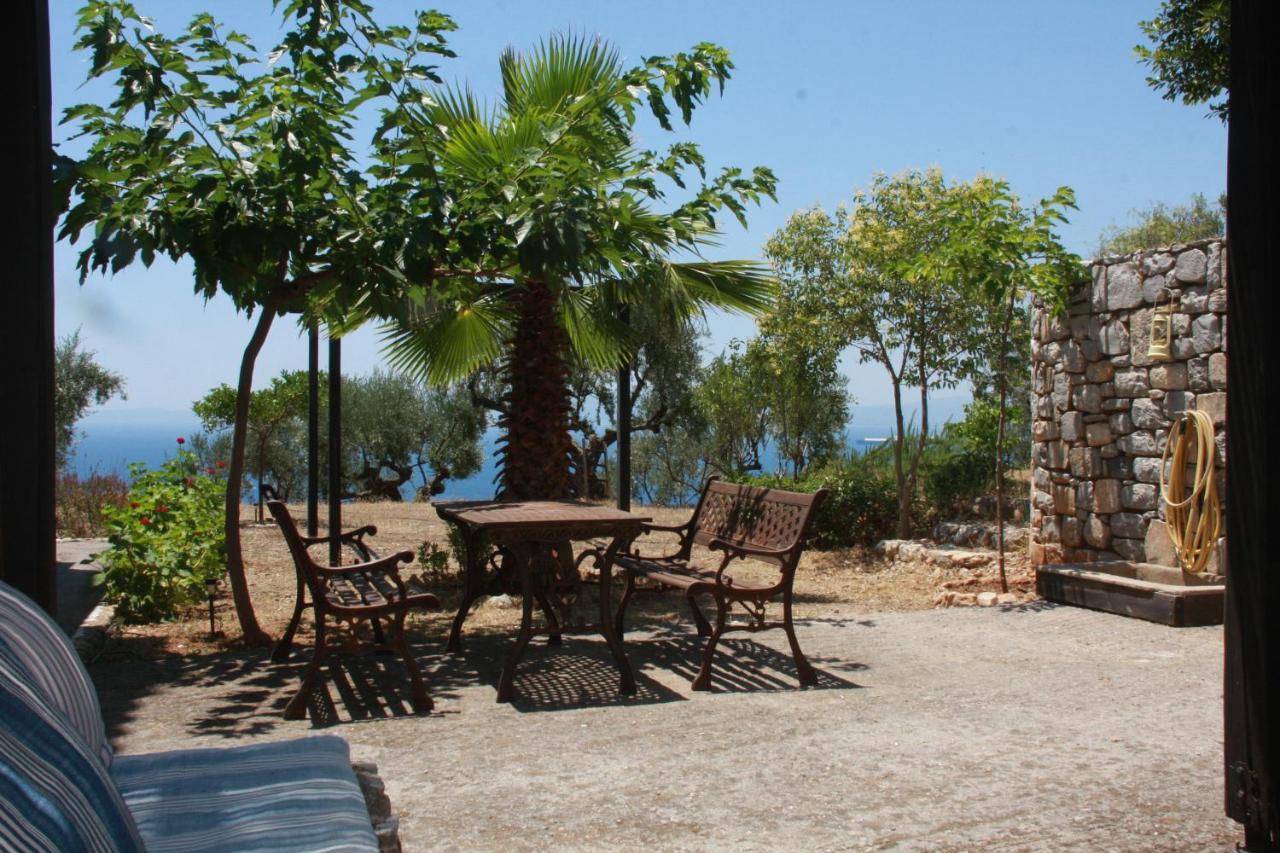 Villa Sea And Mountain View Kalamata Exterior foto