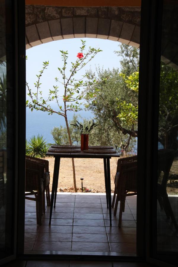 Villa Sea And Mountain View Kalamata Exterior foto
