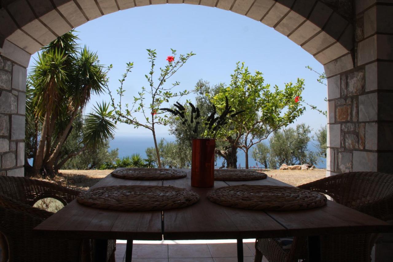 Villa Sea And Mountain View Kalamata Exterior foto