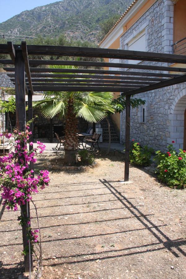 Villa Sea And Mountain View Kalamata Exterior foto