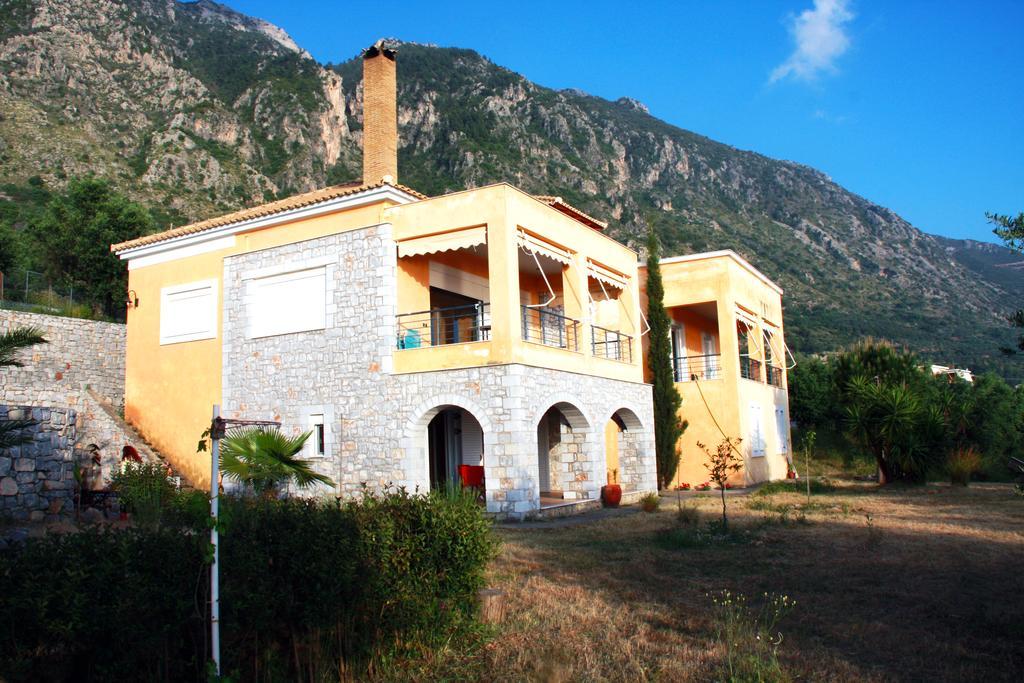 Villa Sea And Mountain View Kalamata Exterior foto