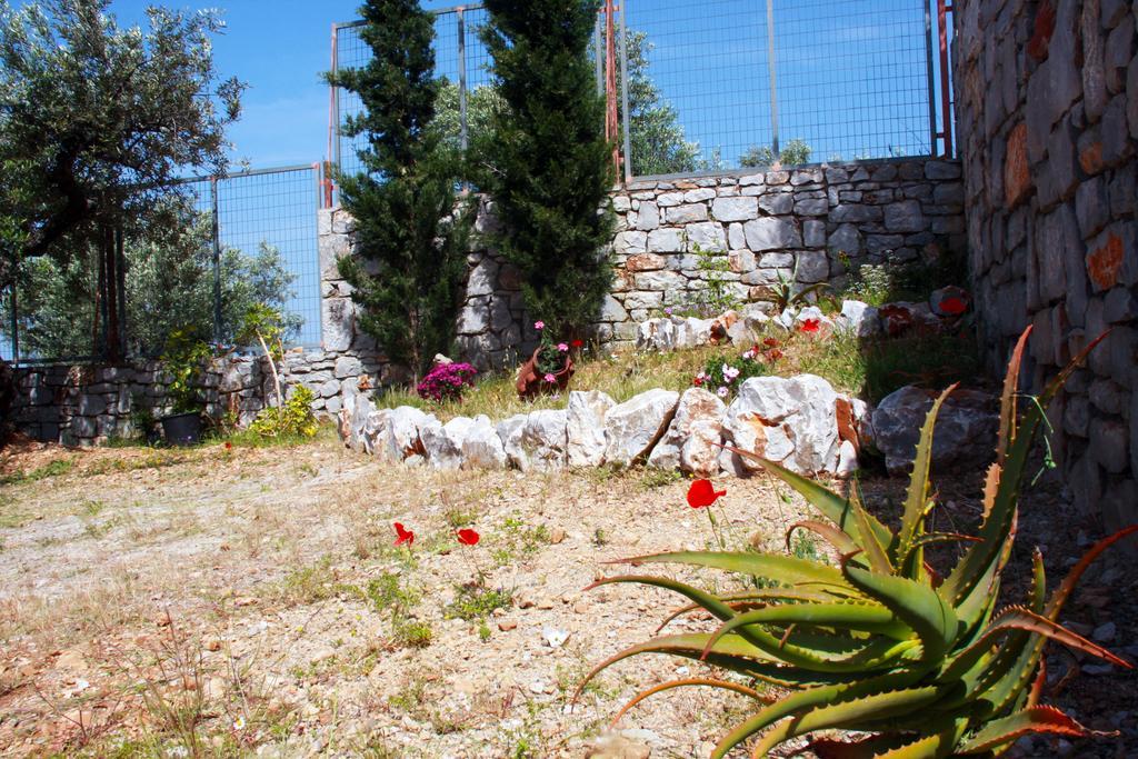 Villa Sea And Mountain View Kalamata Exterior foto