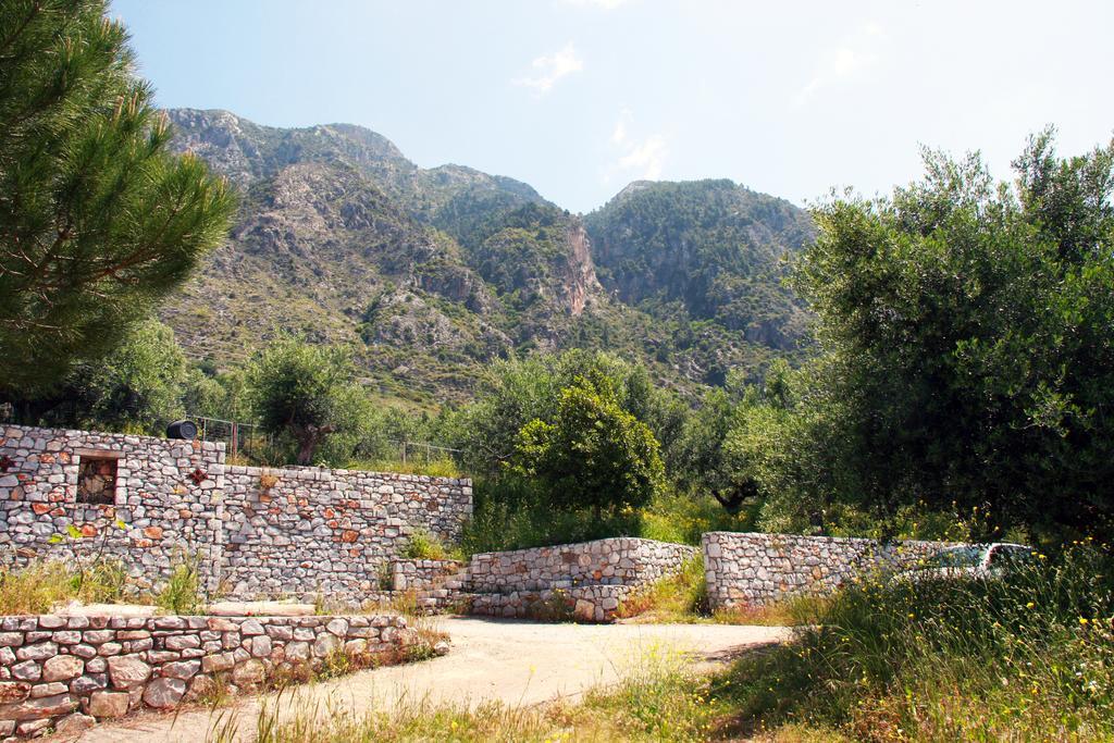 Villa Sea And Mountain View Kalamata Exterior foto