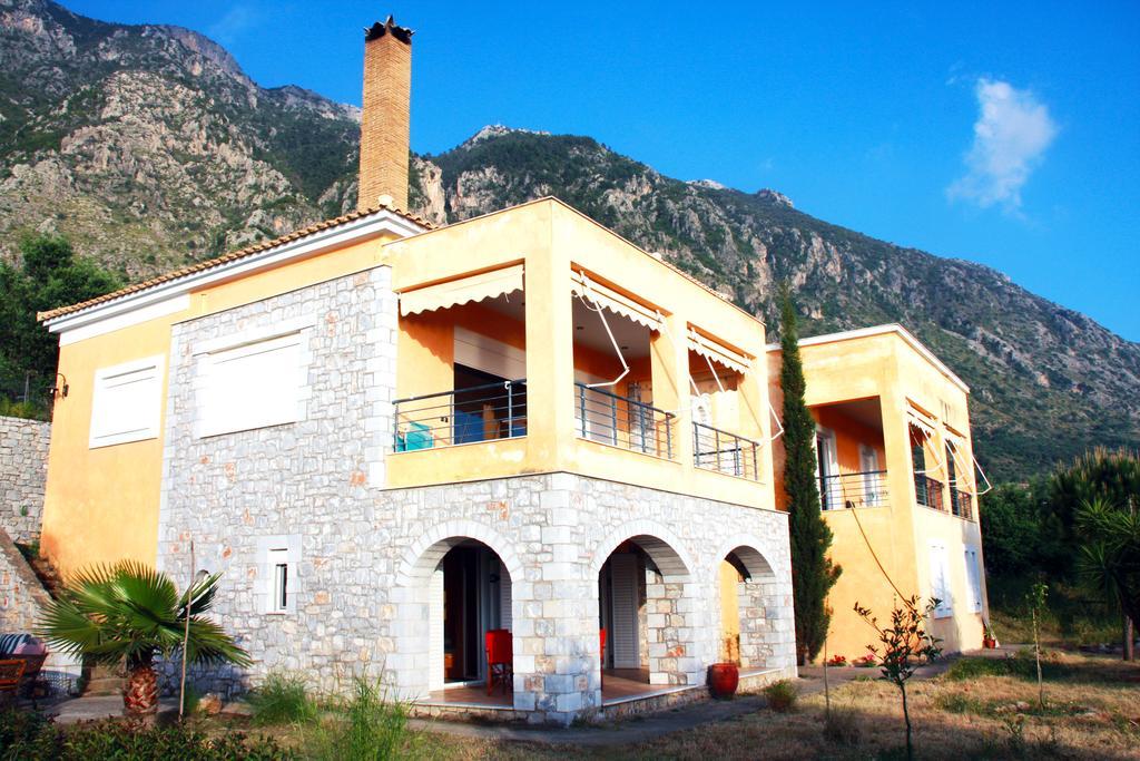 Villa Sea And Mountain View Kalamata Exterior foto